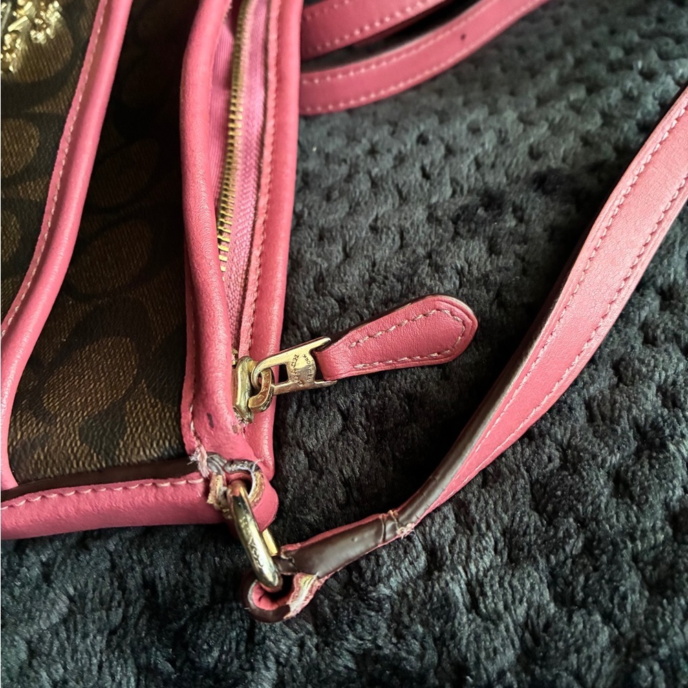 Coach Signature Brown and Pink Crossbody Bag - Picture 11 of 14